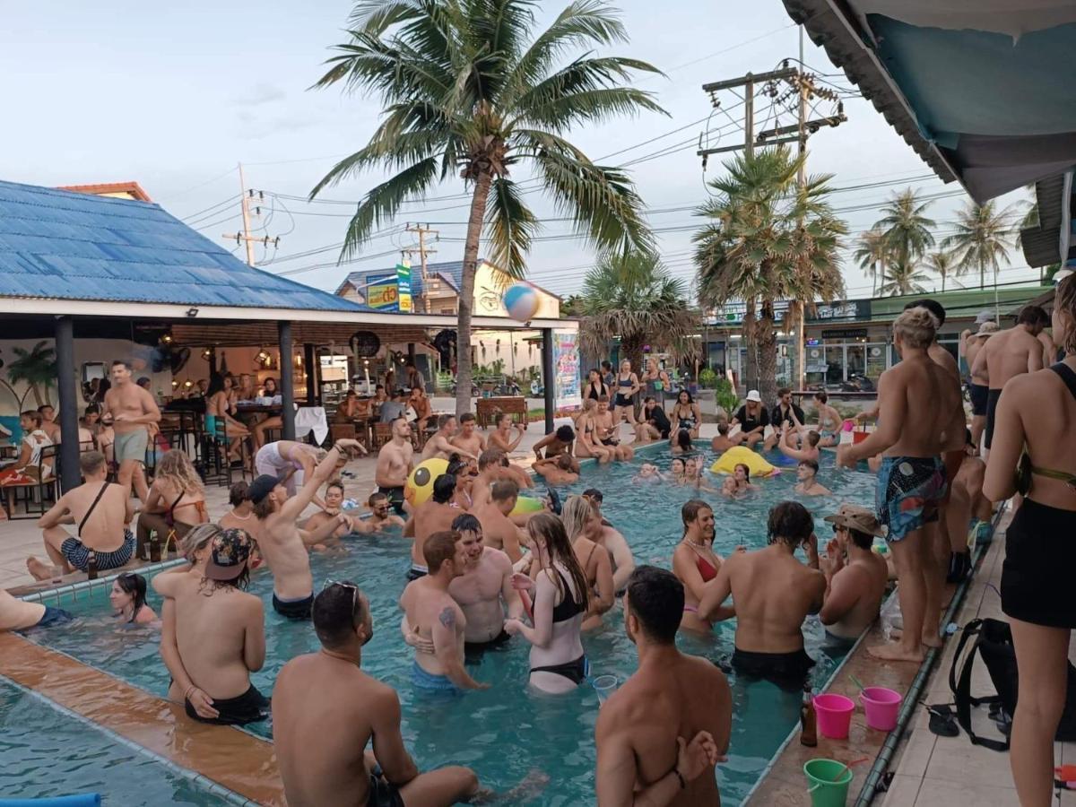 Arena Seaview Hotell Baan Tai Eksteriør bilde