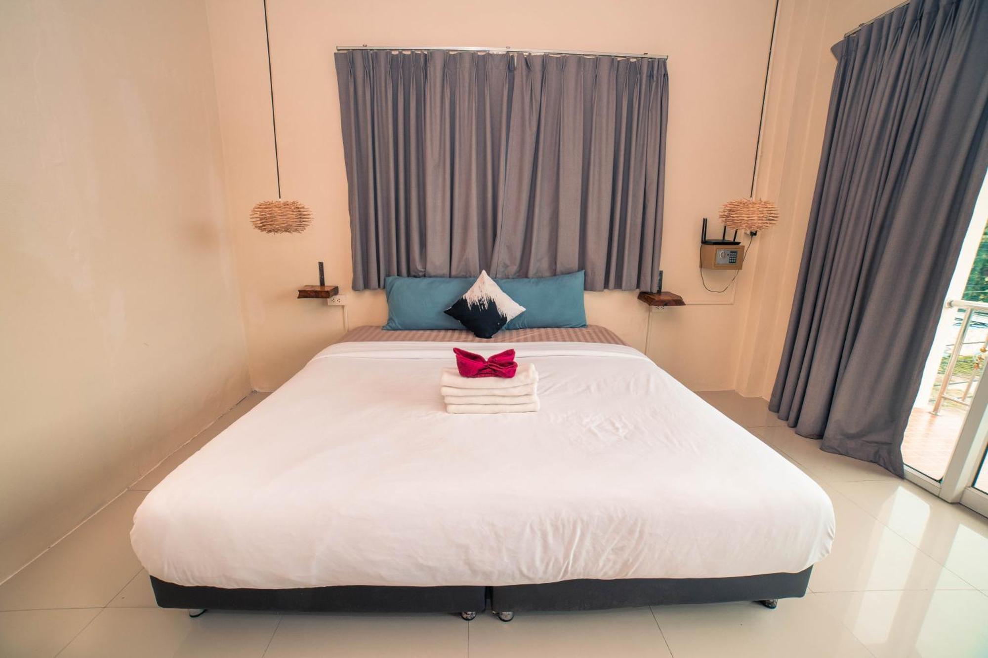 Arena Seaview Hotell Baan Tai Eksteriør bilde